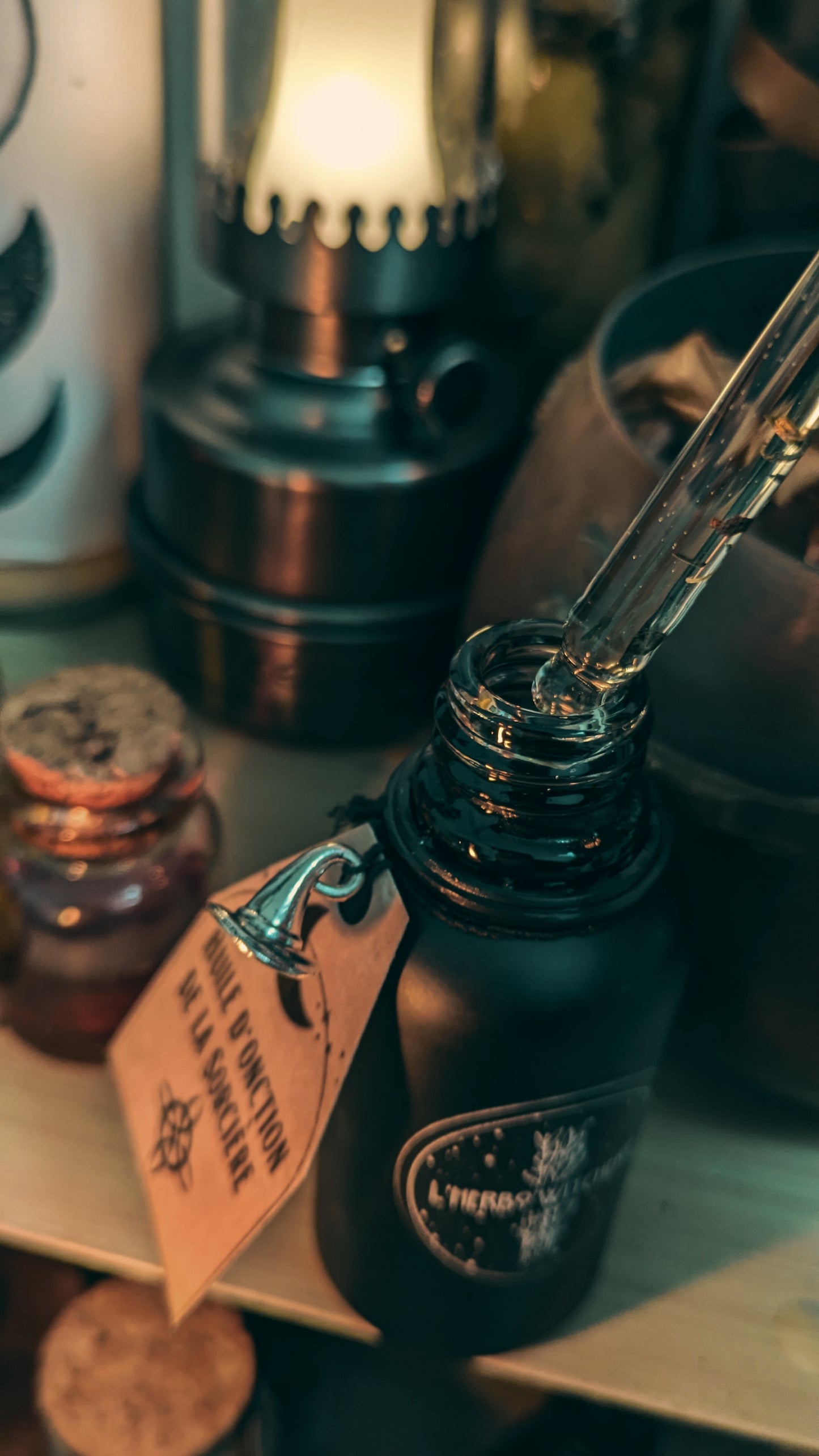 Huile d'onction de la Sorcière - Développe les capacités extrasensorielles- 30ml
